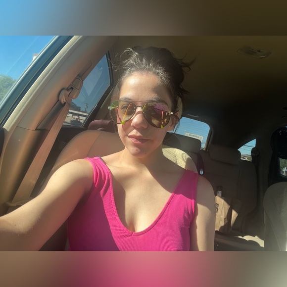 Meet your Posher, 🦋 - Picture 4 of 7